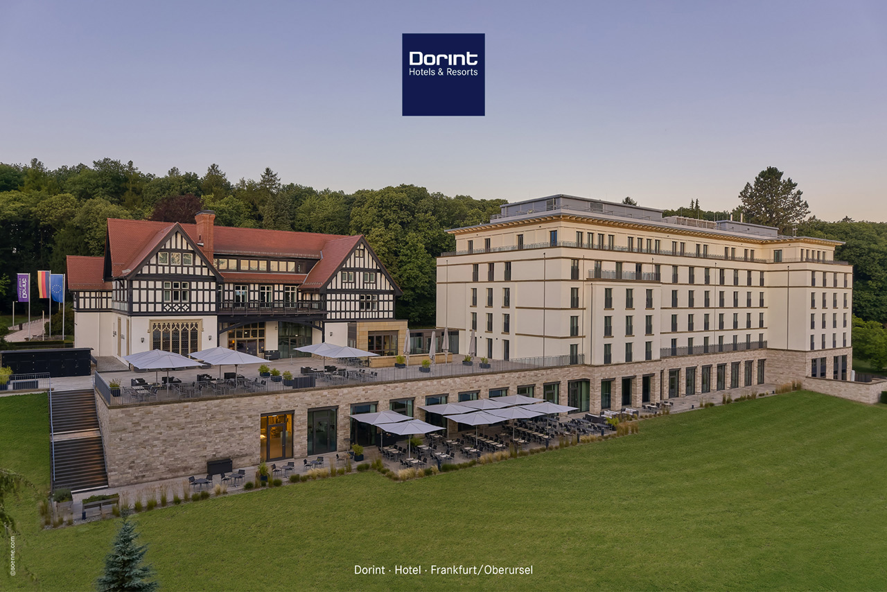 Dorint Hotels und Resorts - Frankfurt / Oberursel - Außenansicht mit Sonnenterrassen