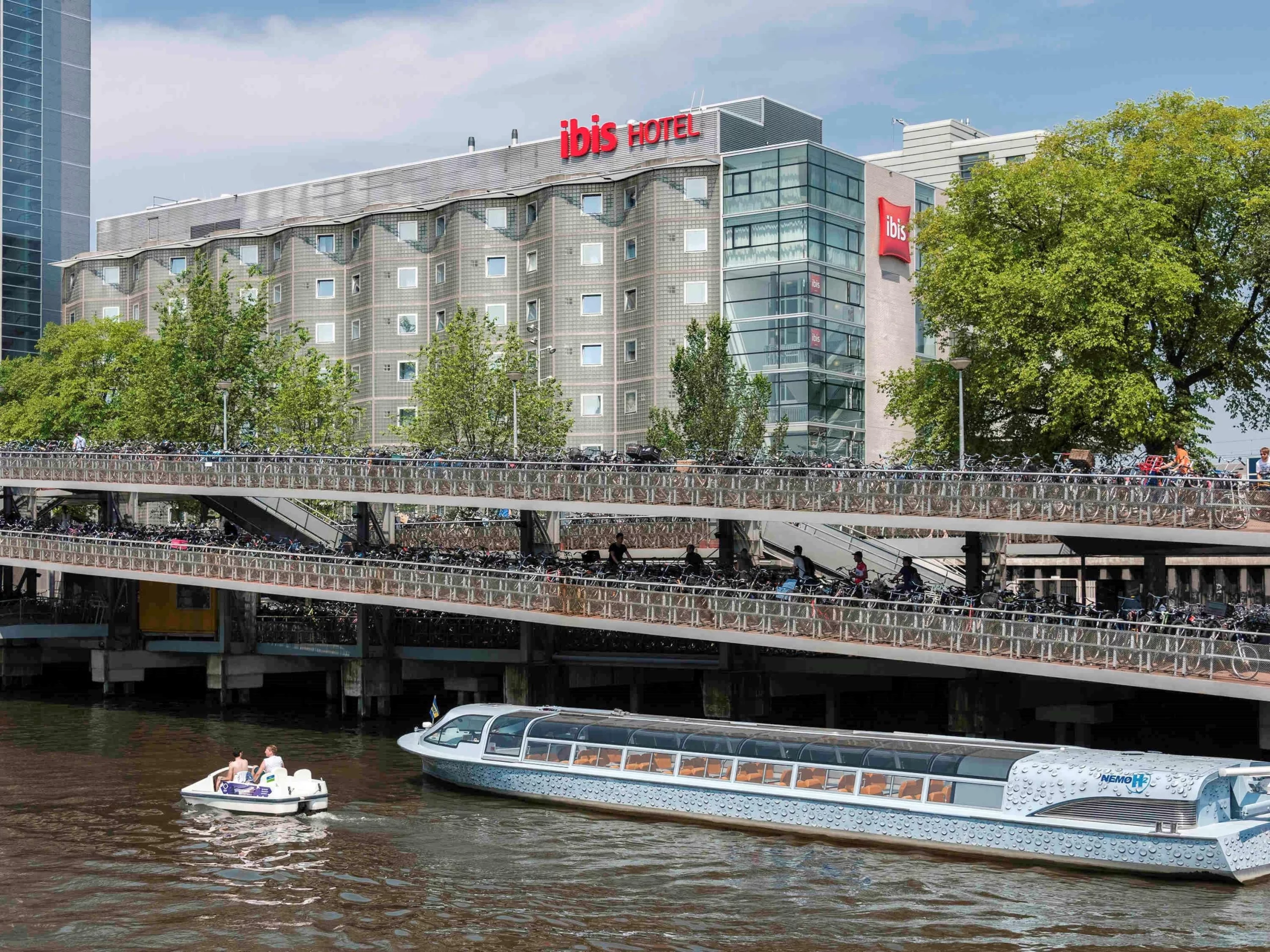 Ibis Hotel Amsterdam - Aussenansicht